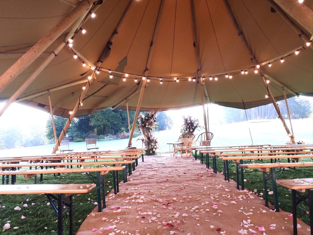 Tipi Chapiteau pour Mariage et Réception - Les Toiles de Loire - Tours