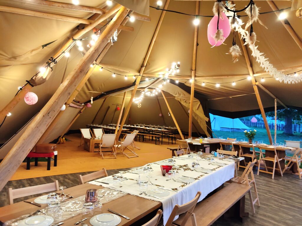 Tipi Géant - Tente de Réception Modulable - Les Toiles de Loire - Orléans
