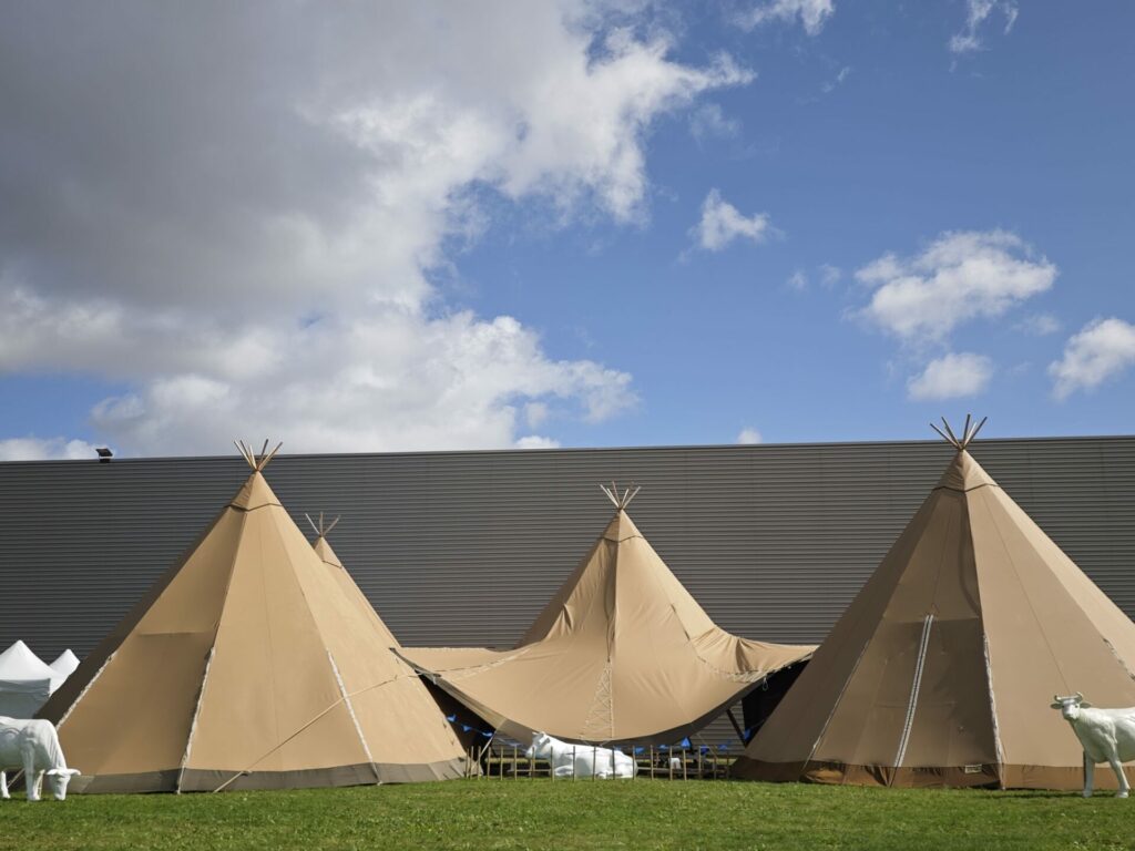 Séminaire sous tente