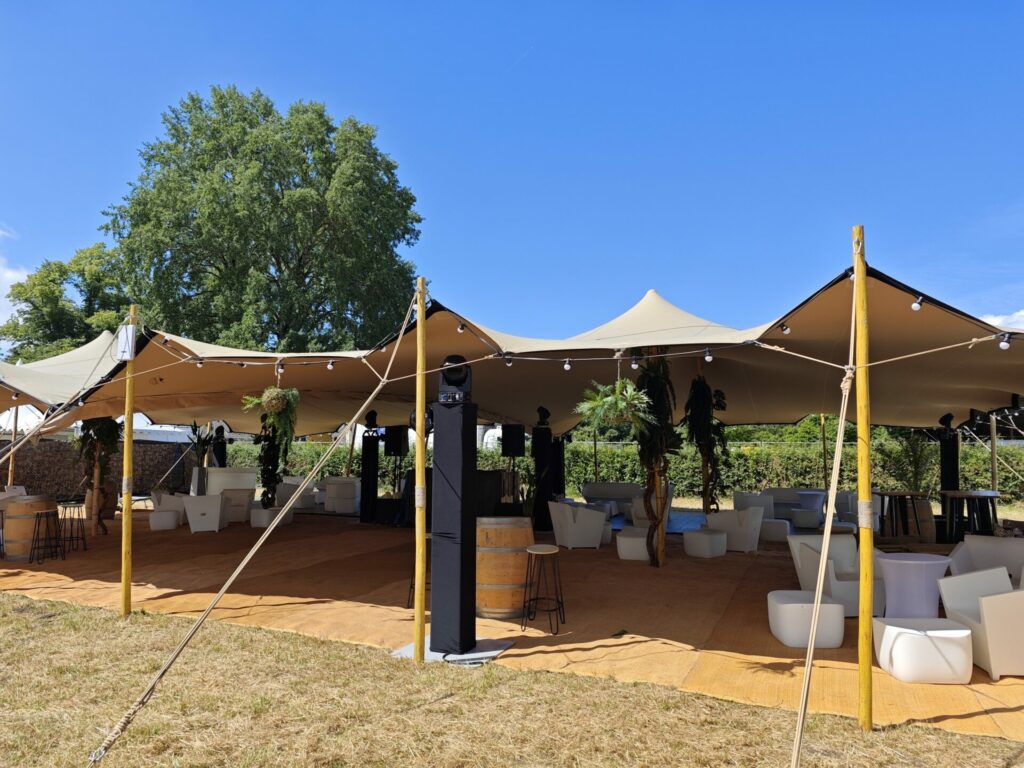 Tente espace VIP festival